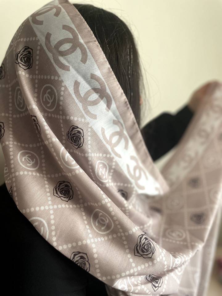 شال کرم طرحدار